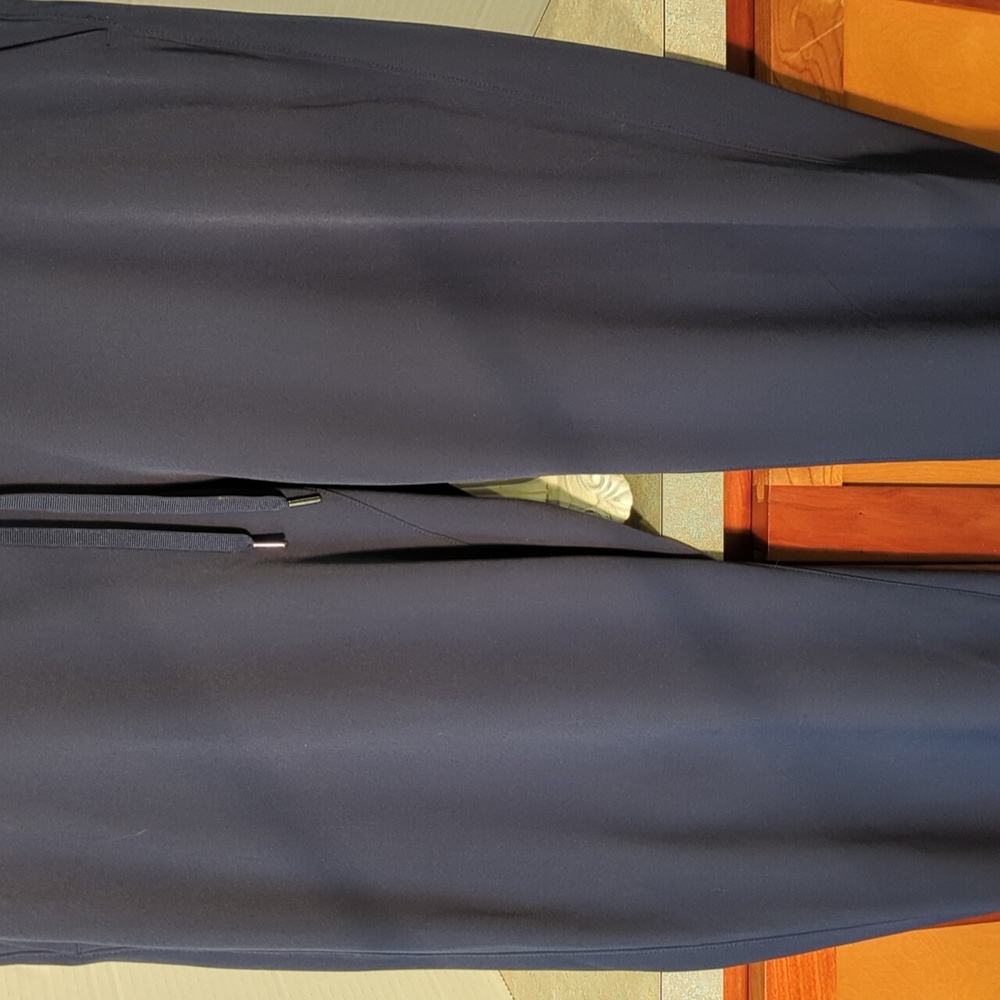 Athleta Women's Navy Blue Wide Leg Joggers W/Toggles At The Ankle To Adjust 12 - Picture 2 of 7